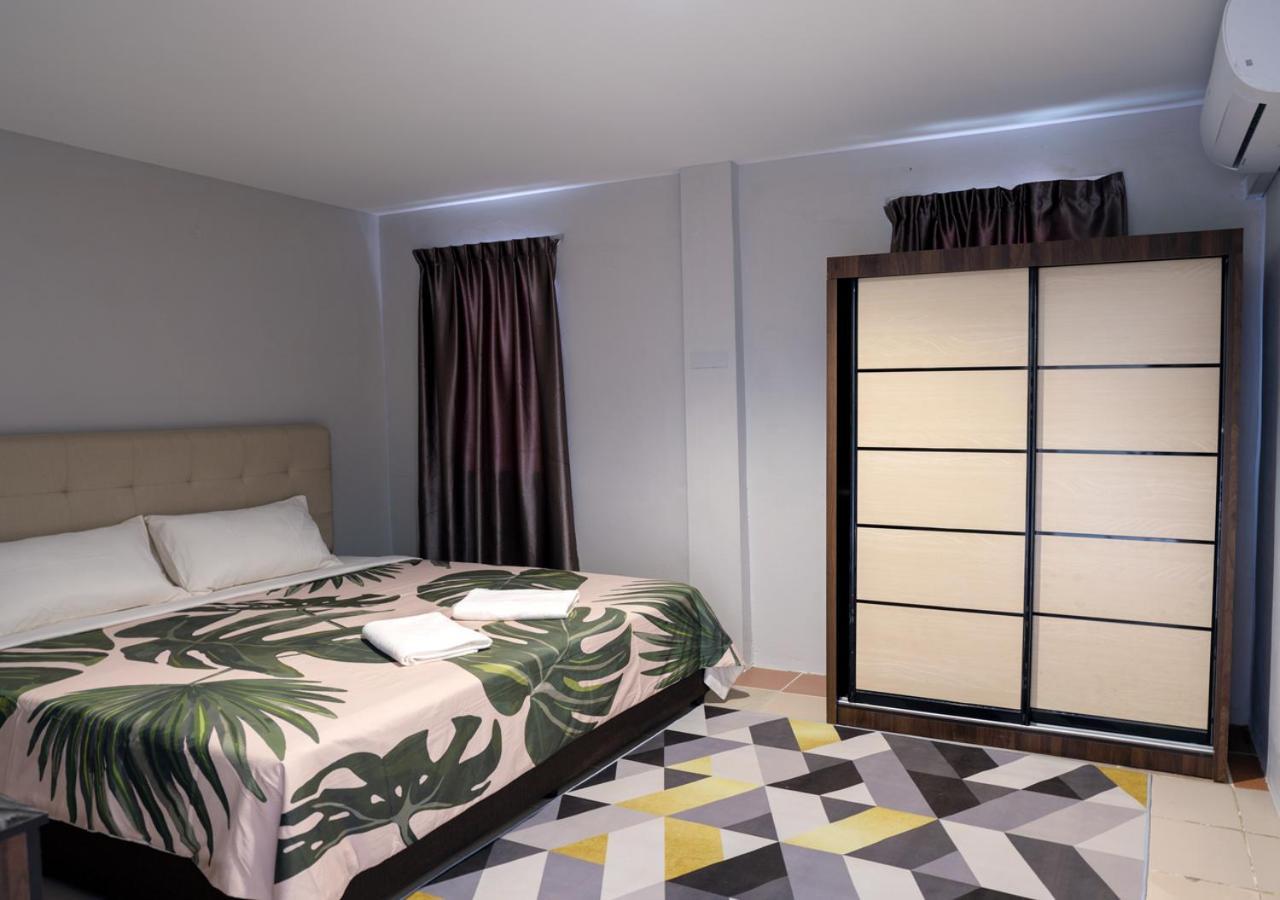 Putra Sentosa Retreat Camp, Sematan Hotel Стая снимка