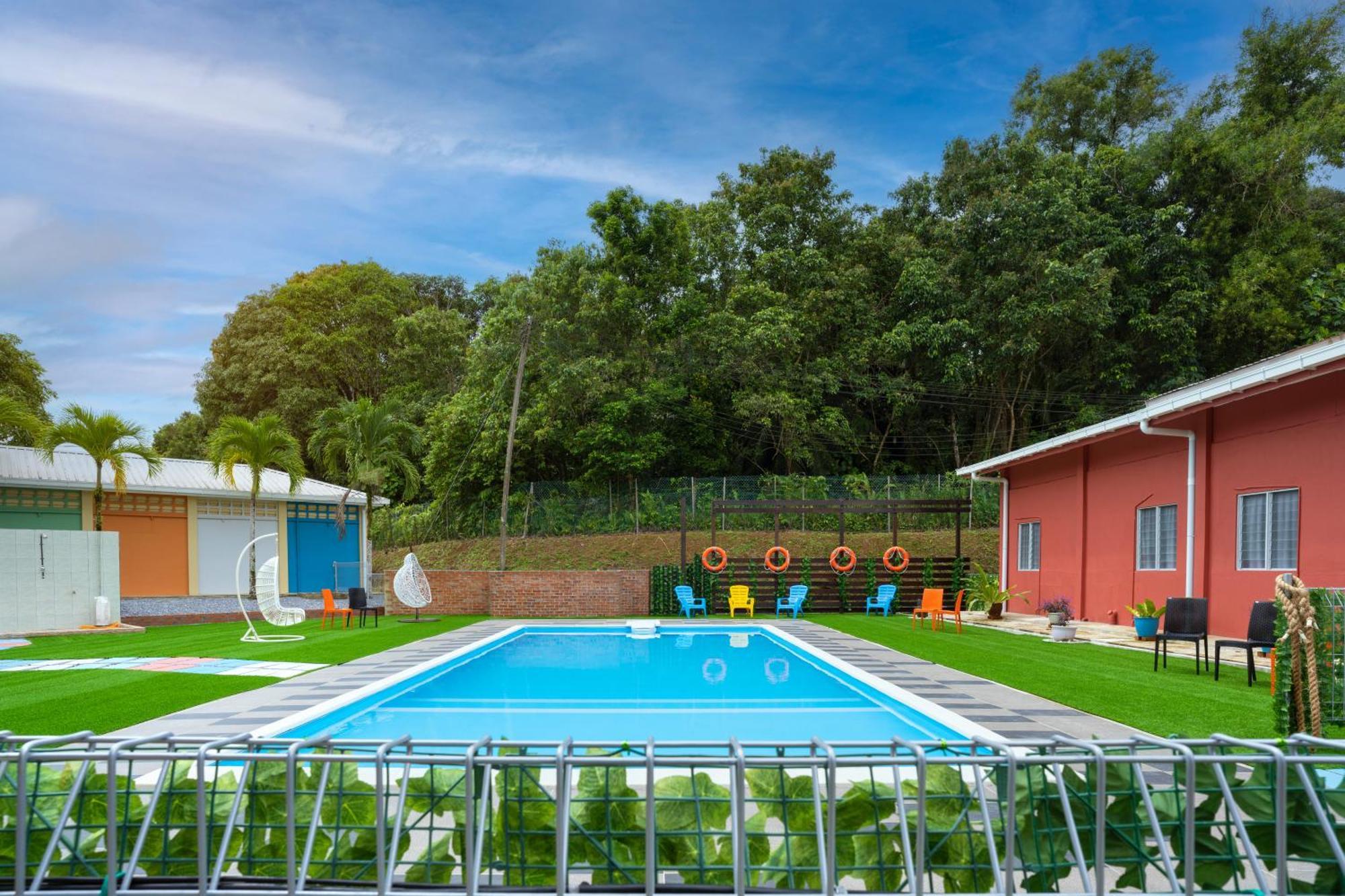 Putra Sentosa Retreat Camp, Sematan Hotel Екстериор снимка